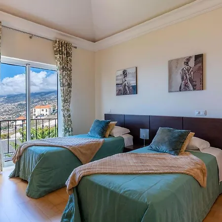 Elegante Ferienwohnung Mit Gemeinschaftspool Und Wellnessbereich * Funchal (Madeira)