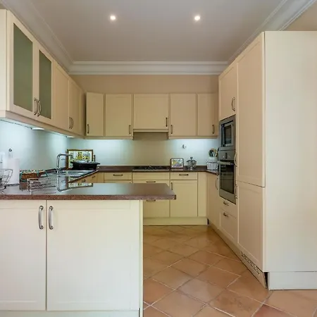Elegante Ferienwohnung Mit Gemeinschaftspool Und Wellnessbereich Apartment