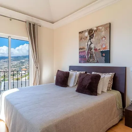 Elegante Ferienwohnung Mit Gemeinschaftspool Und Wellnessbereich * Funchal (Madeira)